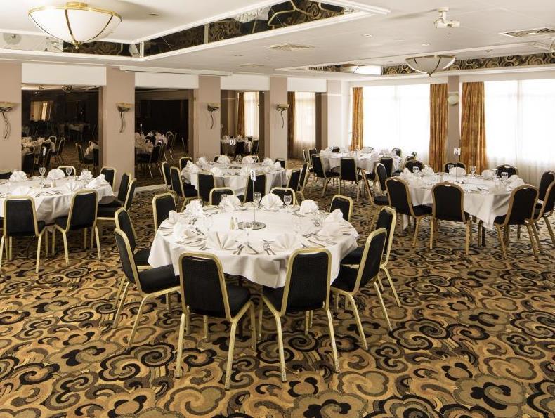 Mercure London Watford Hotel Exterior photo