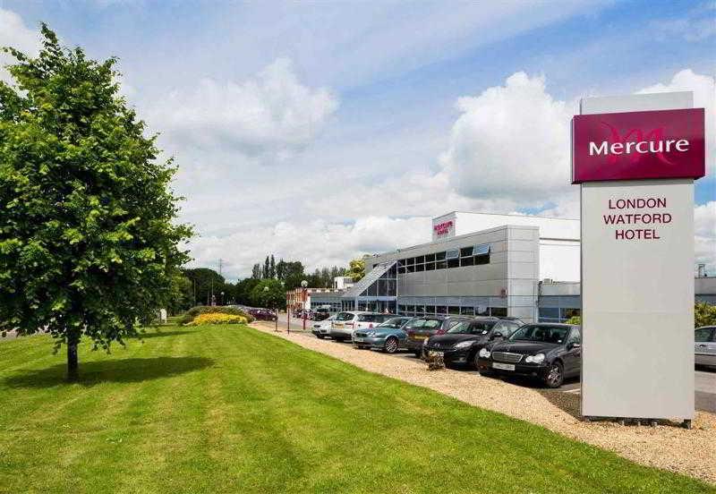 Mercure London Watford Hotel Exterior photo