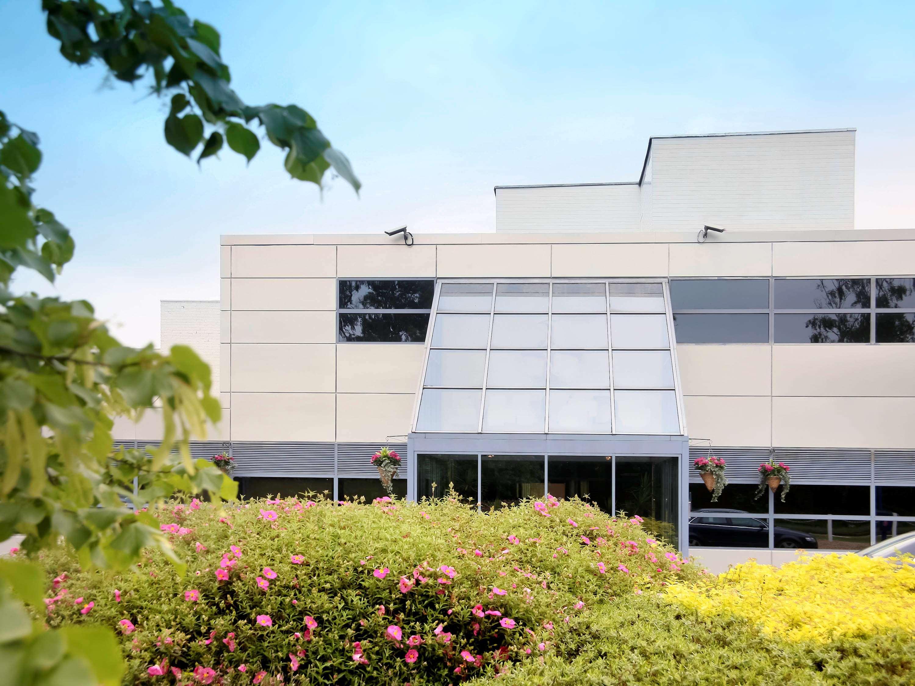 Mercure London Watford Hotel Exterior photo